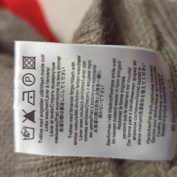 Tiger of Sweden Sweater. High cut SweaterSize M. - Picture 5 of 5